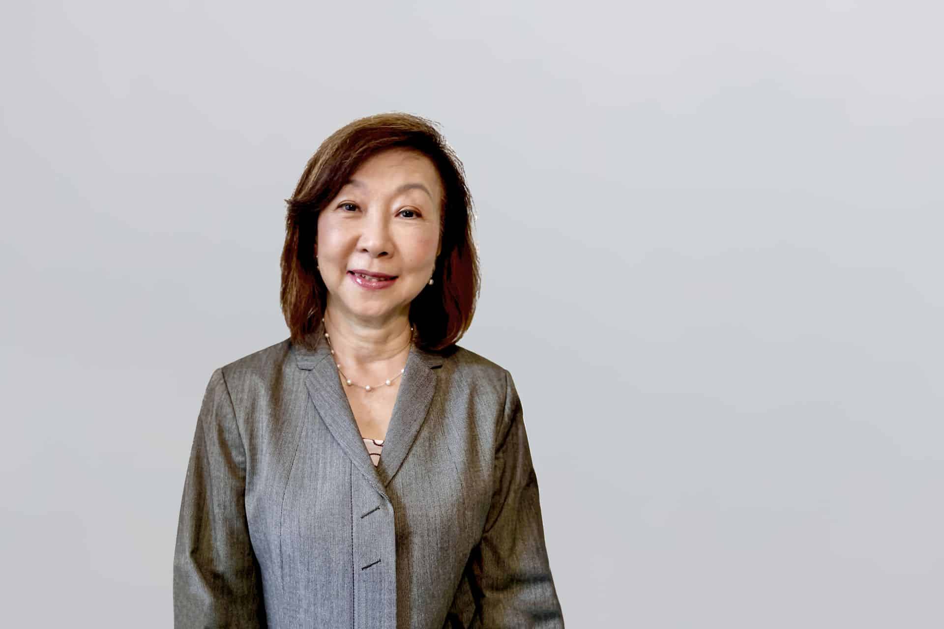 Julia Yeo – Senior Talent Manager Julia Yeo, Senior Talent Manager, Asia Pacific (Singapore) Head of Singapore Office